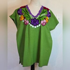 Vibrant Green Floral Embroidered Women's Tunic Plus Size